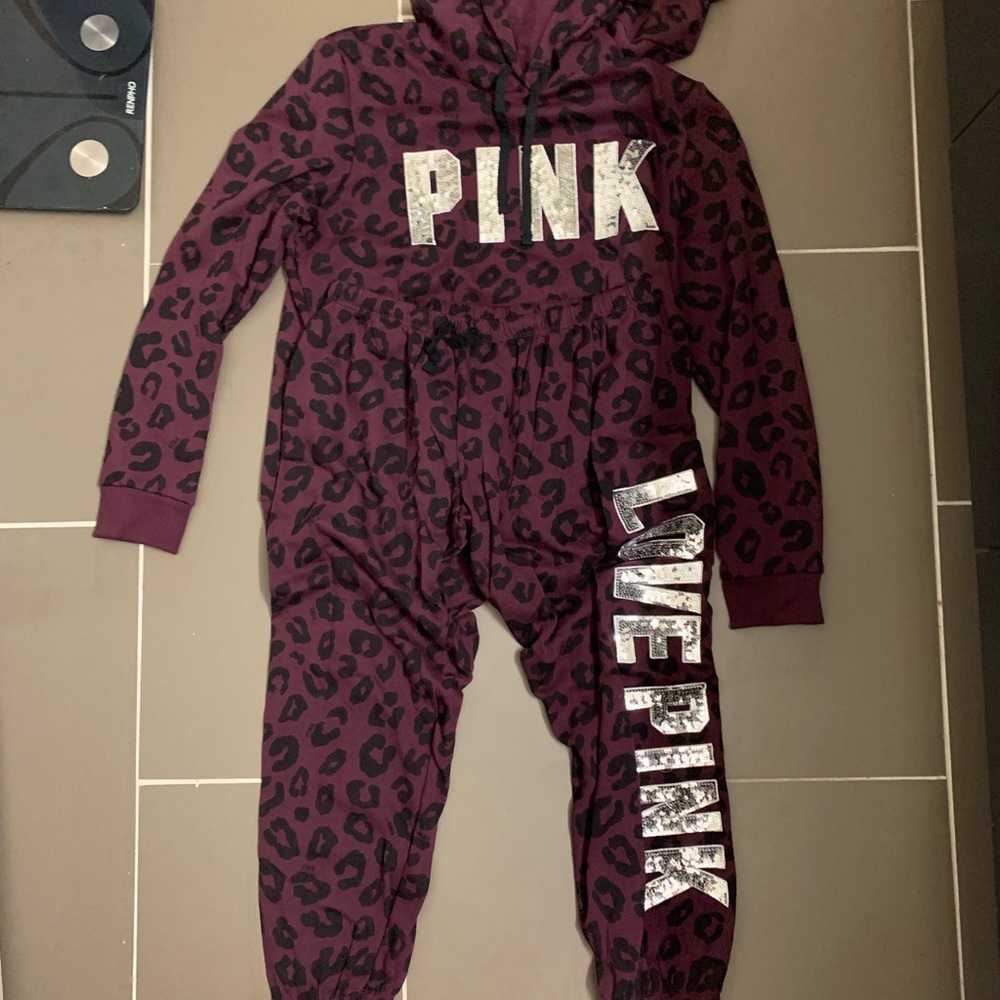 Matching Pink jogger and hoodie XL